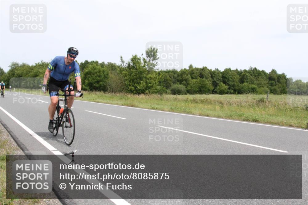 22.06.2025 - Viking Triathlon Yannick Fuchs http://msf.ph/oto/8085875 22.06.2025 13:10:06 Radfahren 25, 128, 181, 614 meine-sportfotos.de
