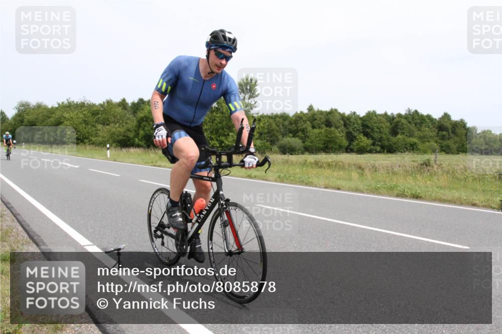 22.06.2025 - Viking Triathlon Yannick Fuchs http://msf.ph/oto/8085878 22.06.2025 13:10:06 Radfahren 25, 128, 181, 614 meine-sportfotos.de