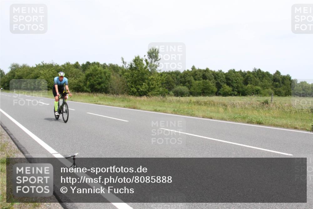 22.06.2025 - Viking Triathlon Yannick Fuchs http://msf.ph/oto/8085888 22.06.2025 13:10:09 Radfahren 25, 128, 181, 614 meine-sportfotos.de