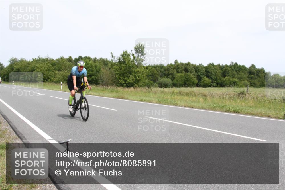 22.06.2025 - Viking Triathlon Yannick Fuchs http://msf.ph/oto/8085891 22.06.2025 13:10:09 Radfahren 25, 128, 181, 614 meine-sportfotos.de