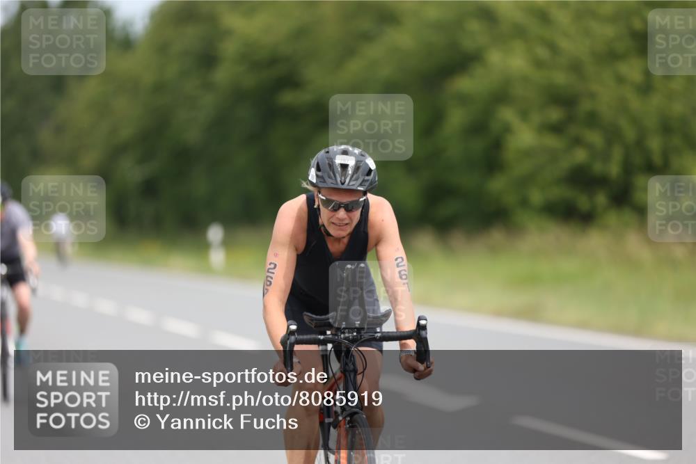 22.06.2025 - Viking Triathlon Yannick Fuchs http://msf.ph/oto/8085919 22.06.2025 12:40:44 Radfahren 31, 131, 267, 479, 509 meine-sportfotos.de