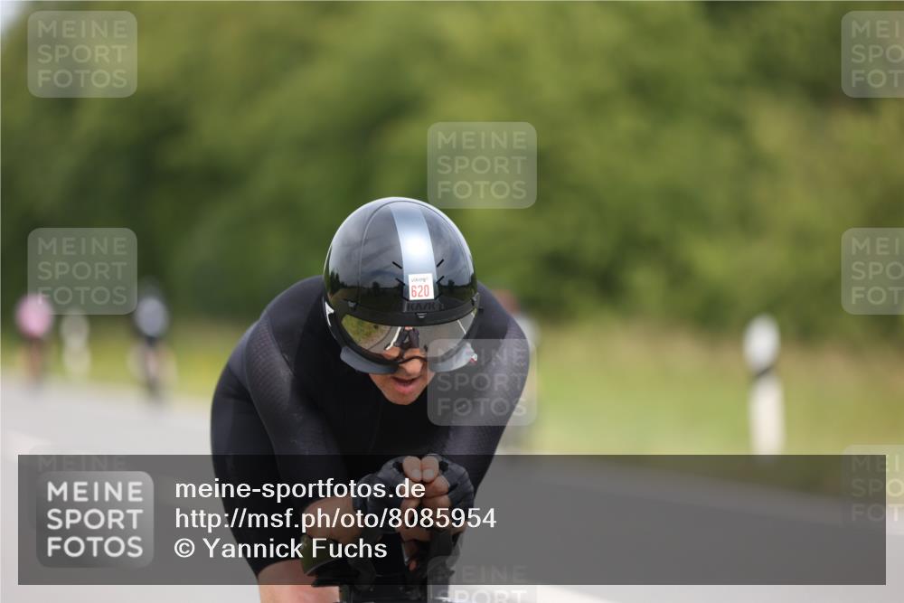 22.06.2025 - Viking Triathlon Yannick Fuchs http://msf.ph/oto/8085954 22.06.2025 12:40:56 Radfahren 71, 148, 214, 309, 464, 620, 626, 639 meine-sportfotos.de