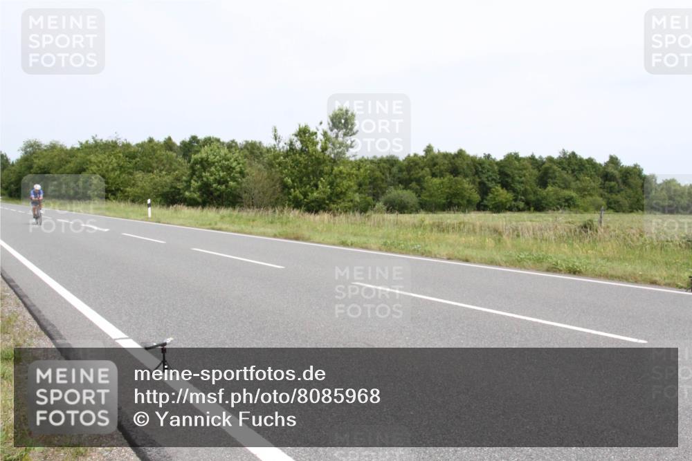22.06.2025 - Viking Triathlon Yannick Fuchs http://msf.ph/oto/8085968 22.06.2025 13:10:41 Radfahren 225, 488 meine-sportfotos.de
