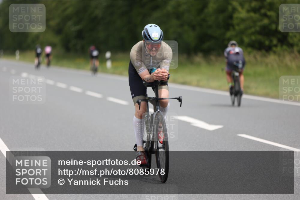 22.06.2025 - Viking Triathlon Yannick Fuchs http://msf.ph/oto/8085978 22.06.2025 12:41:00 Radfahren 71, 148, 214, 309, 464, 523, 620, 626, 639 meine-sportfotos.de