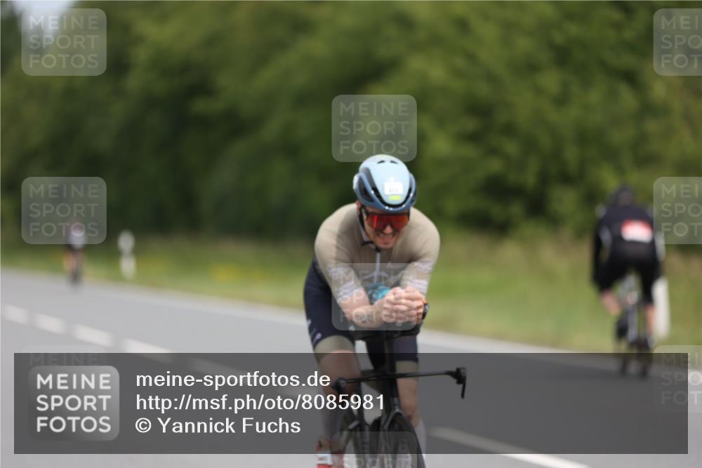 22.06.2025 - Viking Triathlon Yannick Fuchs http://msf.ph/oto/8085981 22.06.2025 12:41:00 Radfahren 71, 148, 214, 309, 464, 523, 620, 626, 639 meine-sportfotos.de