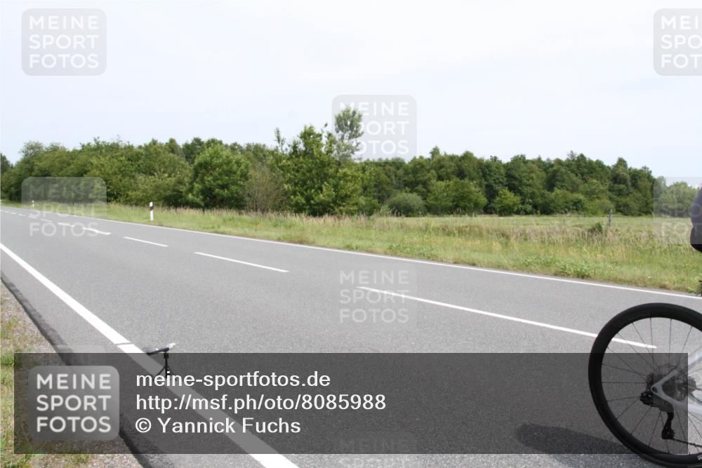 22.06.2025 - Viking Triathlon Yannick Fuchs http://msf.ph/oto/8085988 22.06.2025 13:10:46 Radfahren 136, 225, 488 meine-sportfotos.de