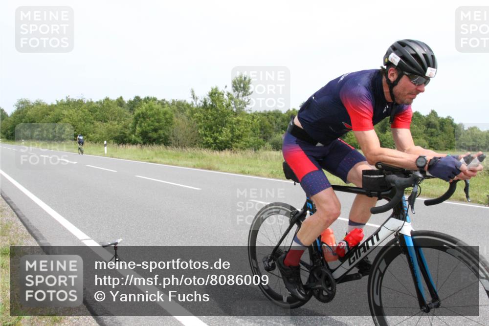 22.06.2025 - Viking Triathlon Yannick Fuchs http://msf.ph/oto/8086009 22.06.2025 13:10:54 Radfahren 621, 634 meine-sportfotos.de