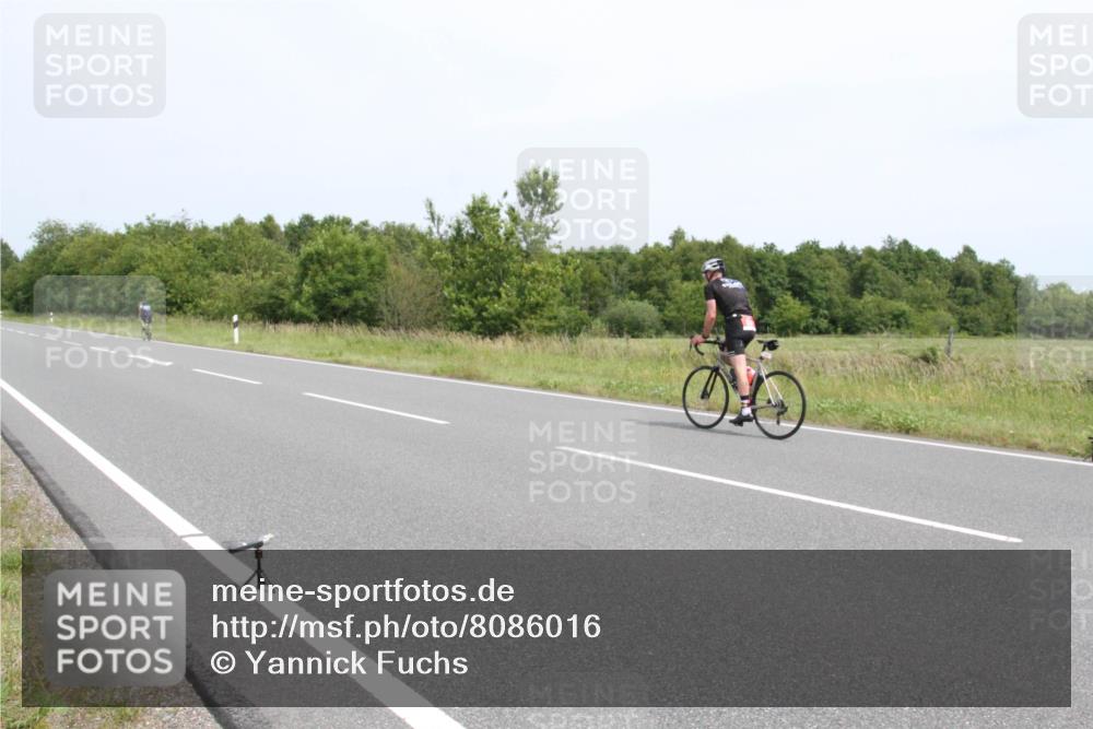 22.06.2025 - Viking Triathlon Yannick Fuchs http://msf.ph/oto/8086016 22.06.2025 13:10:55 Radfahren 621, 634 meine-sportfotos.de