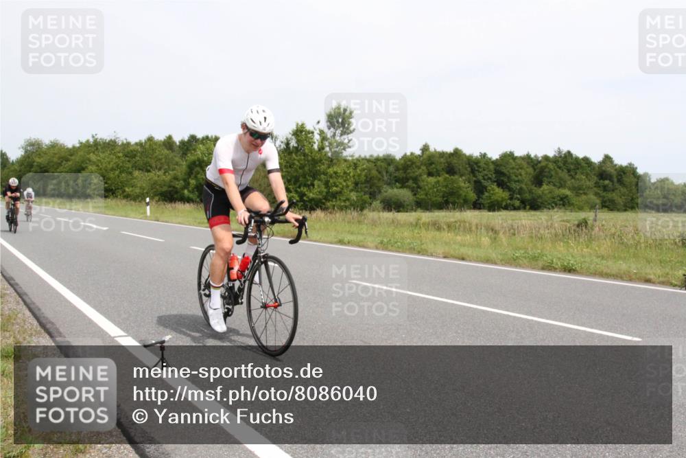 22.06.2025 - Viking Triathlon Yannick Fuchs http://msf.ph/oto/8086040 22.06.2025 13:11:05 Radfahren 154, 291, 318 meine-sportfotos.de