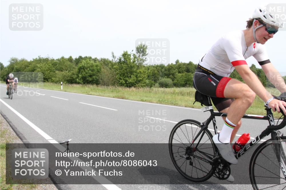 22.06.2025 - Viking Triathlon Yannick Fuchs http://msf.ph/oto/8086043 22.06.2025 13:11:05 Radfahren 154, 291, 318 meine-sportfotos.de