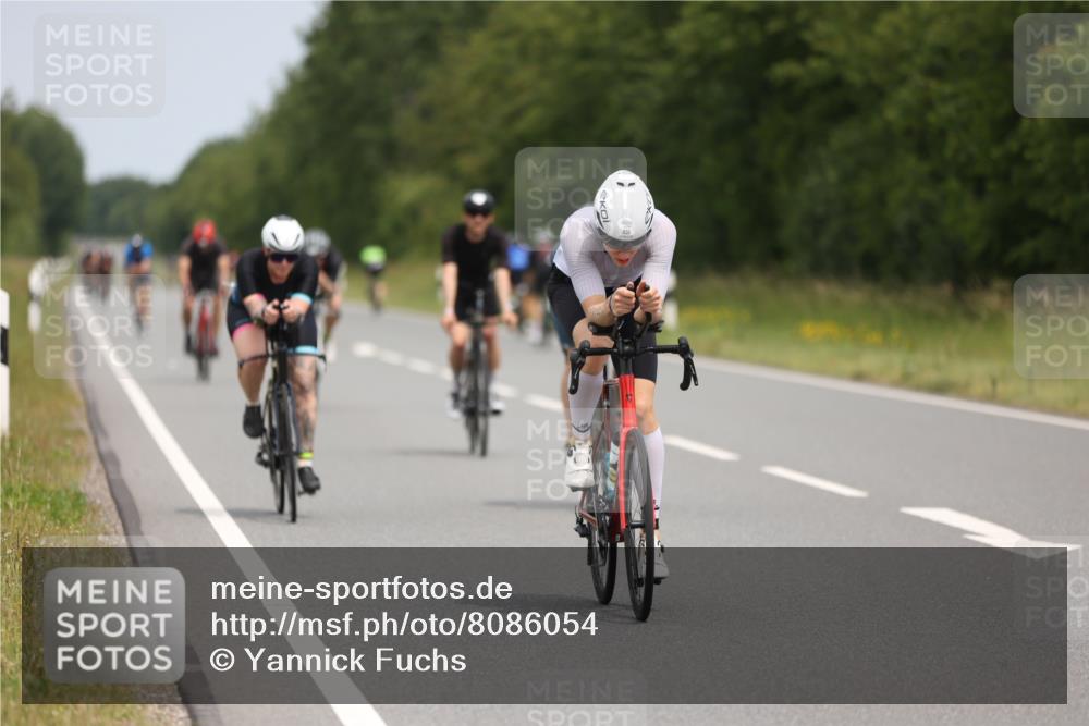 22.06.2025 - Viking Triathlon Yannick Fuchs http://msf.ph/oto/8086054 22.06.2025 12:41:34 Radfahren 87, 193, 201, 216, 222, 435, 492, 519 meine-sportfotos.de