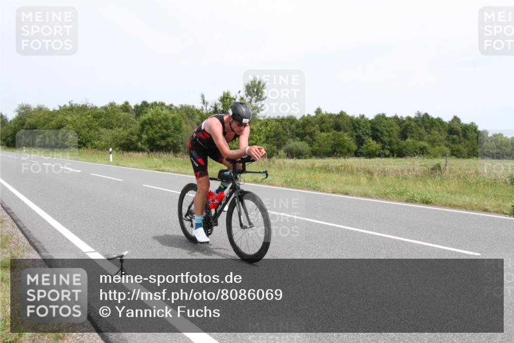 22.06.2025 - Viking Triathlon Yannick Fuchs http://msf.ph/oto/8086069 22.06.2025 13:11:17 Radfahren 327, 342 meine-sportfotos.de