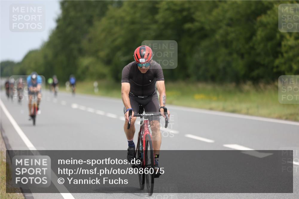 22.06.2025 - Viking Triathlon Yannick Fuchs http://msf.ph/oto/8086075 22.06.2025 12:41:39 Radfahren 87, 115, 193, 201, 216, 222, 434, 435, 492, 508, 647 meine-sportfotos.de