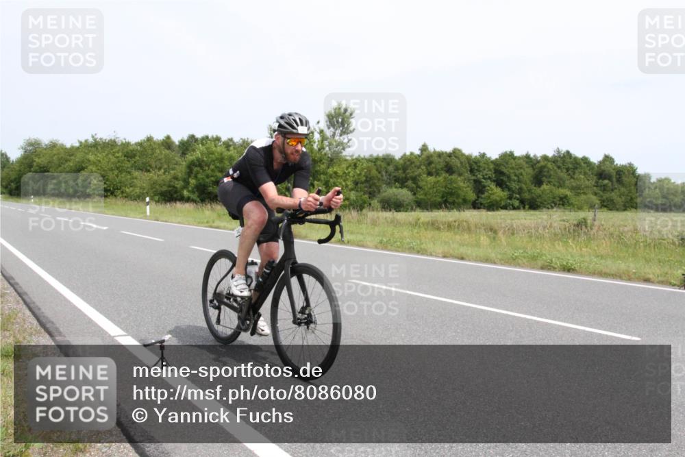 22.06.2025 - Viking Triathlon Yannick Fuchs http://msf.ph/oto/8086080 22.06.2025 13:11:20 Radfahren 327, 342, 626 meine-sportfotos.de