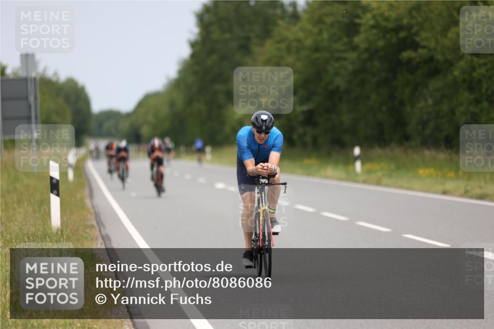 22.06.2025 - Viking Triathlon Yannick Fuchs http://msf.ph/oto/8086086 22.06.2025 12:41:41 Radfahren 87, 115, 193, 201, 216, 222, 434, 508, 647 meine-sportfotos.de