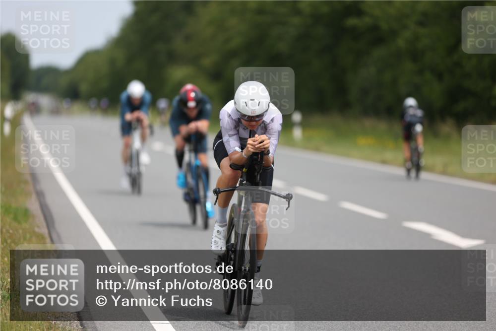 22.06.2025 - Viking Triathlon Yannick Fuchs http://msf.ph/oto/8086140 22.06.2025 12:42:13 Radfahren 25, 65, 154, 251, 336, 369, 457, 520, 602 meine-sportfotos.de