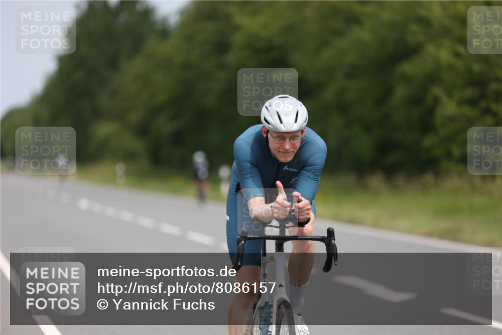 22.06.2025 - Viking Triathlon Yannick Fuchs http://msf.ph/oto/8086157 22.06.2025 12:42:15 Radfahren 25, 65, 154, 251, 336, 369, 457, 520, 602 meine-sportfotos.de