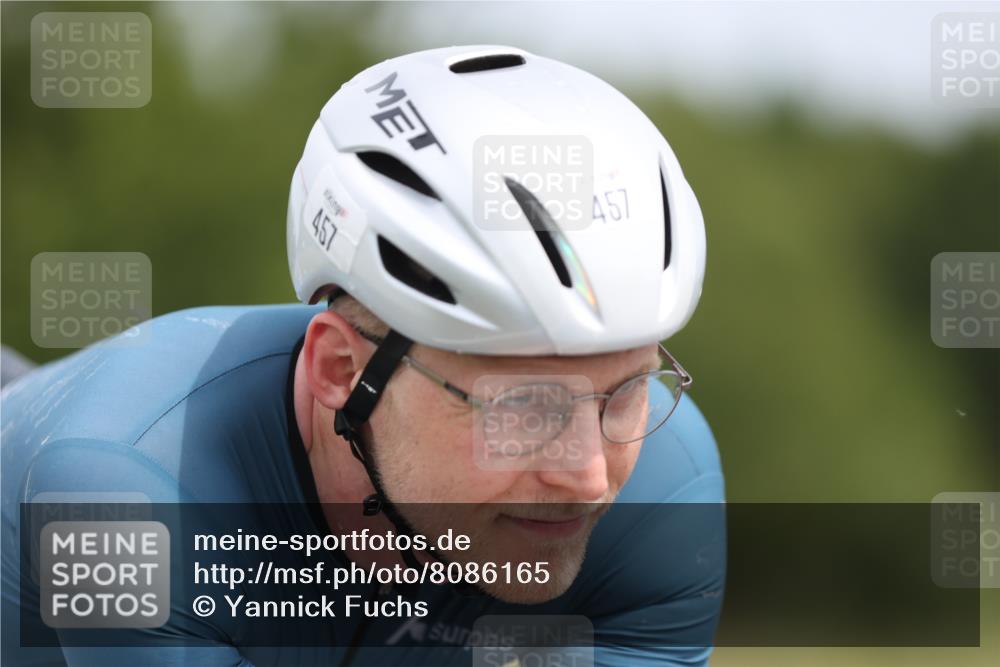 22.06.2025 - Viking Triathlon Yannick Fuchs http://msf.ph/oto/8086165 22.06.2025 12:42:16 Radfahren 25, 65, 154, 251, 336, 369, 457, 520, 602 meine-sportfotos.de