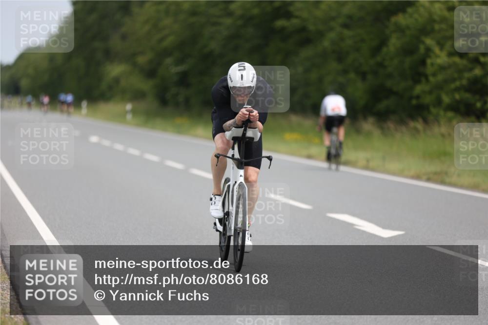 22.06.2025 - Viking Triathlon Yannick Fuchs http://msf.ph/oto/8086168 22.06.2025 12:42:41 Radfahren 128, 241, 536 meine-sportfotos.de
