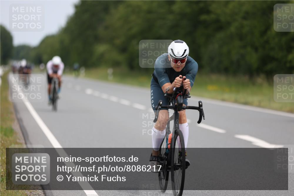 22.06.2025 - Viking Triathlon Yannick Fuchs http://msf.ph/oto/8086217 22.06.2025 12:43:15 Radfahren 40, 291, 301, 438, 448 meine-sportfotos.de