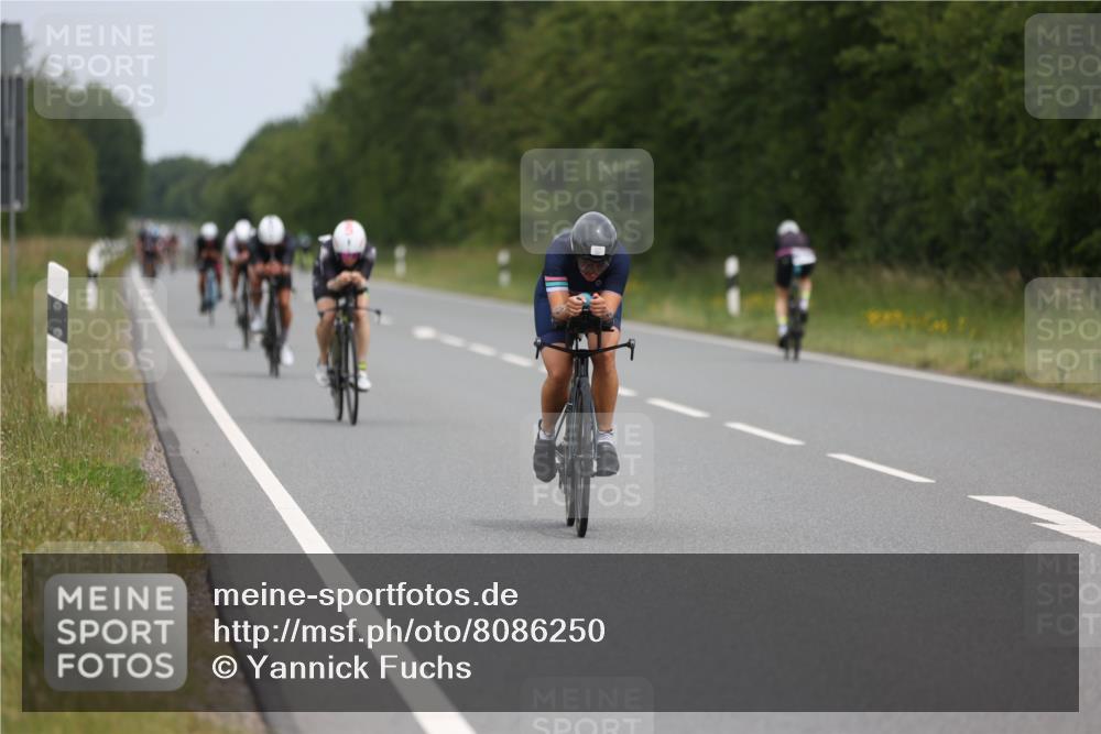 22.06.2025 - Viking Triathlon Yannick Fuchs http://msf.ph/oto/8086250 22.06.2025 12:43:21 Radfahren 109, 207, 301, 320, 438, 448, 546, 616, 621 meine-sportfotos.de