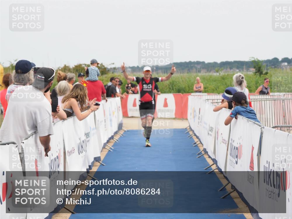 22.06.2025 - Viking Triathlon MichiJ http://msf.ph/oto/8086284 22.06.2025 14:48:01 Ziel 145, 520 meine-sportfotos.de