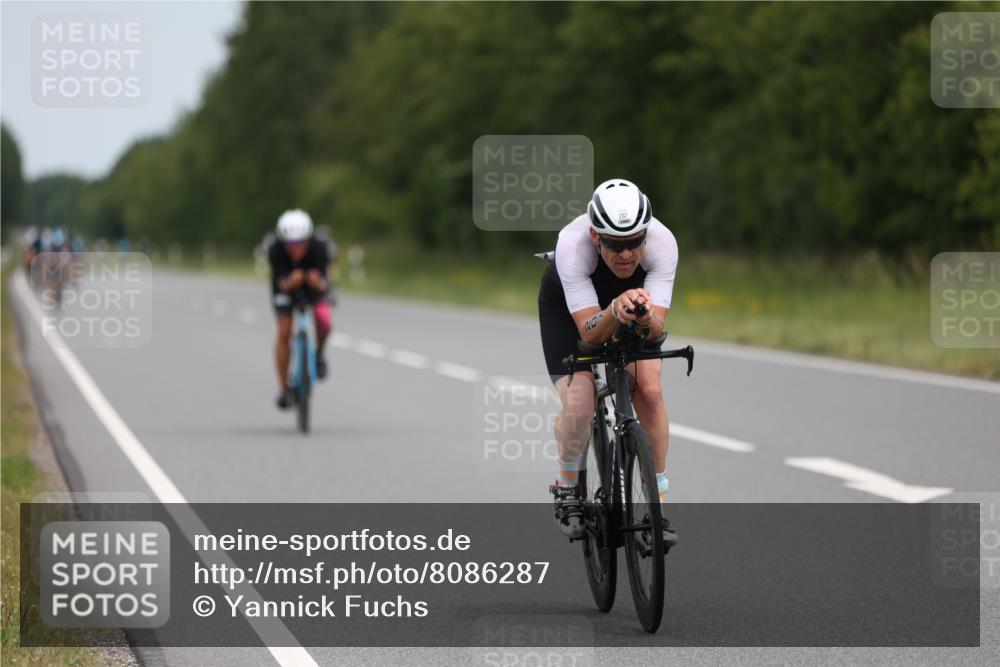 22.06.2025 - Viking Triathlon Yannick Fuchs http://msf.ph/oto/8086287 22.06.2025 12:43:26 Radfahren 12, 109, 207, 301, 320, 438, 546, 616, 621 meine-sportfotos.de