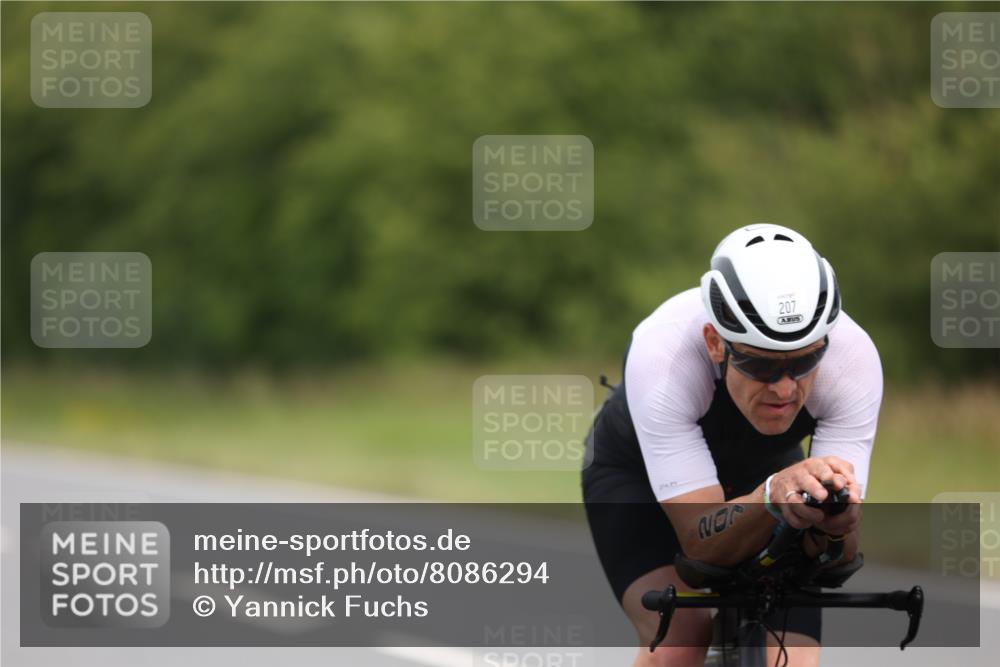 22.06.2025 - Viking Triathlon Yannick Fuchs http://msf.ph/oto/8086294 22.06.2025 12:43:27 Radfahren 12, 109, 207, 301, 320, 438, 546, 616, 621 meine-sportfotos.de