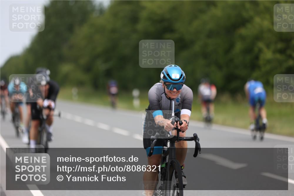 22.06.2025 - Viking Triathlon Yannick Fuchs http://msf.ph/oto/8086321 22.06.2025 12:43:36 Radfahren 12, 124, 187, 316, 327, 349, 388, 407, 428, 442, 493, 522, 654 meine-sportfotos.de
