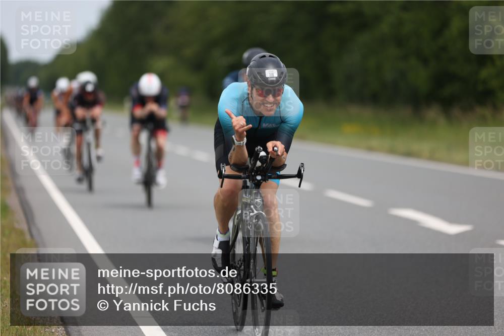 22.06.2025 - Viking Triathlon Yannick Fuchs http://msf.ph/oto/8086335 22.06.2025 12:43:38 Radfahren 12, 124, 187, 316, 327, 349, 359, 388, 407, 428, 442, 493, 522, 654 meine-sportfotos.de