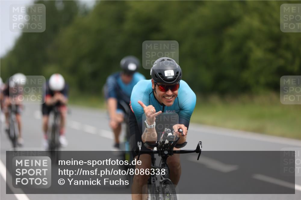 22.06.2025 - Viking Triathlon Yannick Fuchs http://msf.ph/oto/8086338 22.06.2025 12:43:39 Radfahren 12, 124, 187, 316, 327, 349, 359, 388, 407, 428, 442, 493, 506, 522, 654 meine-sportfotos.de