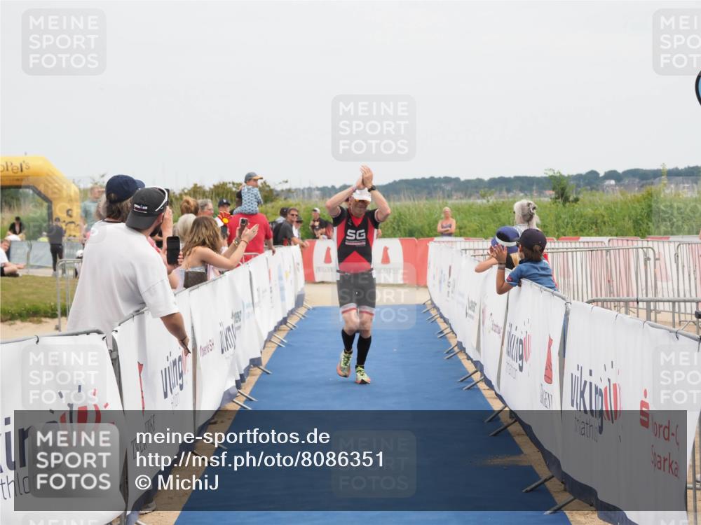 22.06.2025 - Viking Triathlon MichiJ http://msf.ph/oto/8086351 22.06.2025 14:48:02 Ziel 145, 520 meine-sportfotos.de
