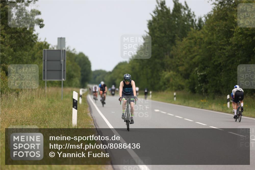 22.06.2025 - Viking Triathlon Yannick Fuchs http://msf.ph/oto/8086436 22.06.2025 12:44:14 Radfahren 136, 342 meine-sportfotos.de