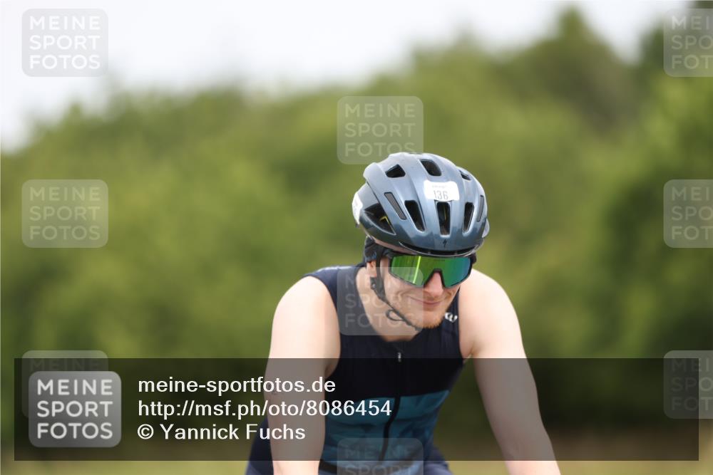 22.06.2025 - Viking Triathlon Yannick Fuchs http://msf.ph/oto/8086454 22.06.2025 12:44:19 Radfahren 136, 342, 374, 634 meine-sportfotos.de