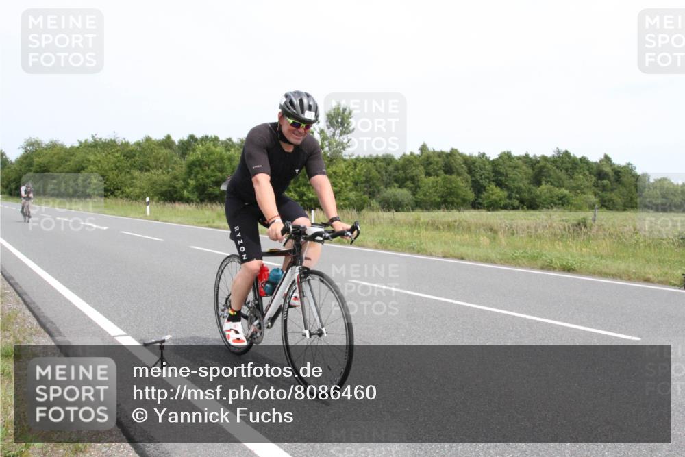 22.06.2025 - Viking Triathlon Yannick Fuchs http://msf.ph/oto/8086460 22.06.2025 13:12:51 Radfahren 303, 439, 607 meine-sportfotos.de