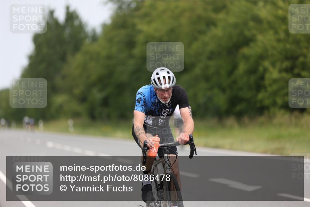 22.06.2025 - Viking Triathlon Yannick Fuchs http://msf.ph/oto/8086478 22.06.2025 12:44:26 Radfahren 186, 374, 634 meine-sportfotos.de