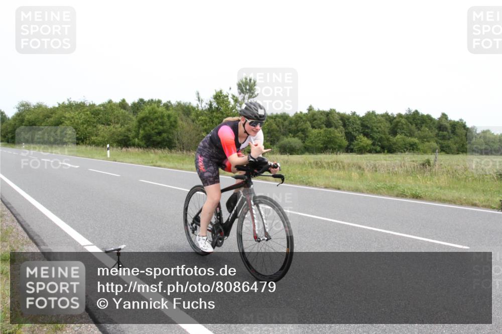 22.06.2025 - Viking Triathlon Yannick Fuchs http://msf.ph/oto/8086479 22.06.2025 13:13:16 Radfahren 64, 320 meine-sportfotos.de