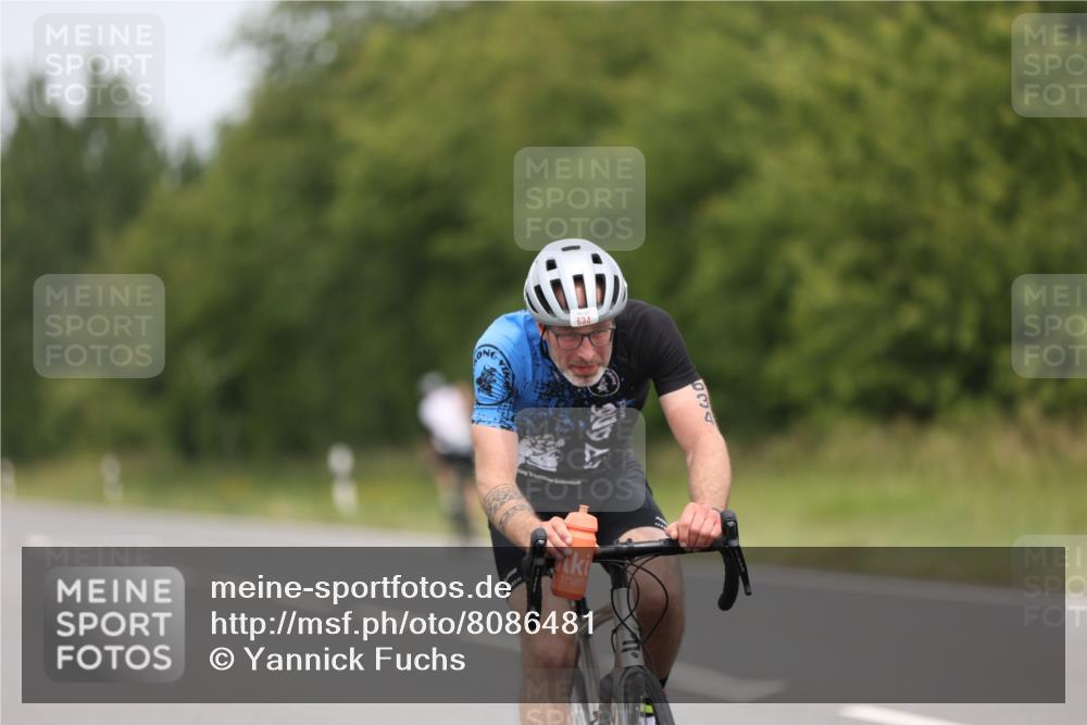 22.06.2025 - Viking Triathlon Yannick Fuchs http://msf.ph/oto/8086481 22.06.2025 12:44:26 Radfahren 186, 374, 634 meine-sportfotos.de