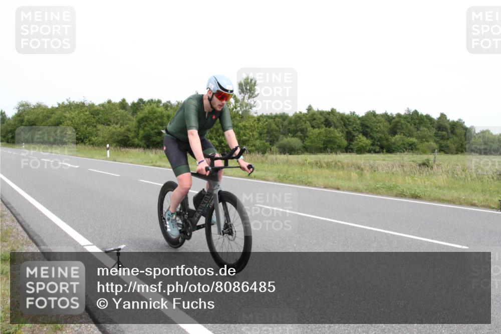 22.06.2025 - Viking Triathlon Yannick Fuchs http://msf.ph/oto/8086485 22.06.2025 13:13:24 Radfahren 64, 186, 480 meine-sportfotos.de