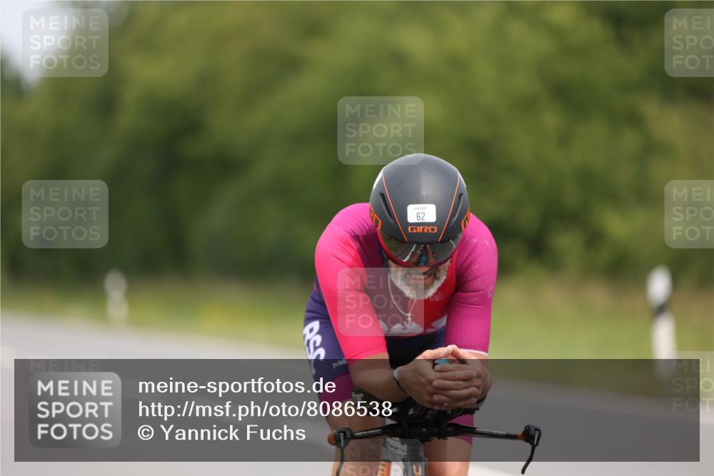 22.06.2025 - Viking Triathlon Yannick Fuchs http://msf.ph/oto/8086538 22.06.2025 12:44:56 Radfahren 62, 199, 613 meine-sportfotos.de
