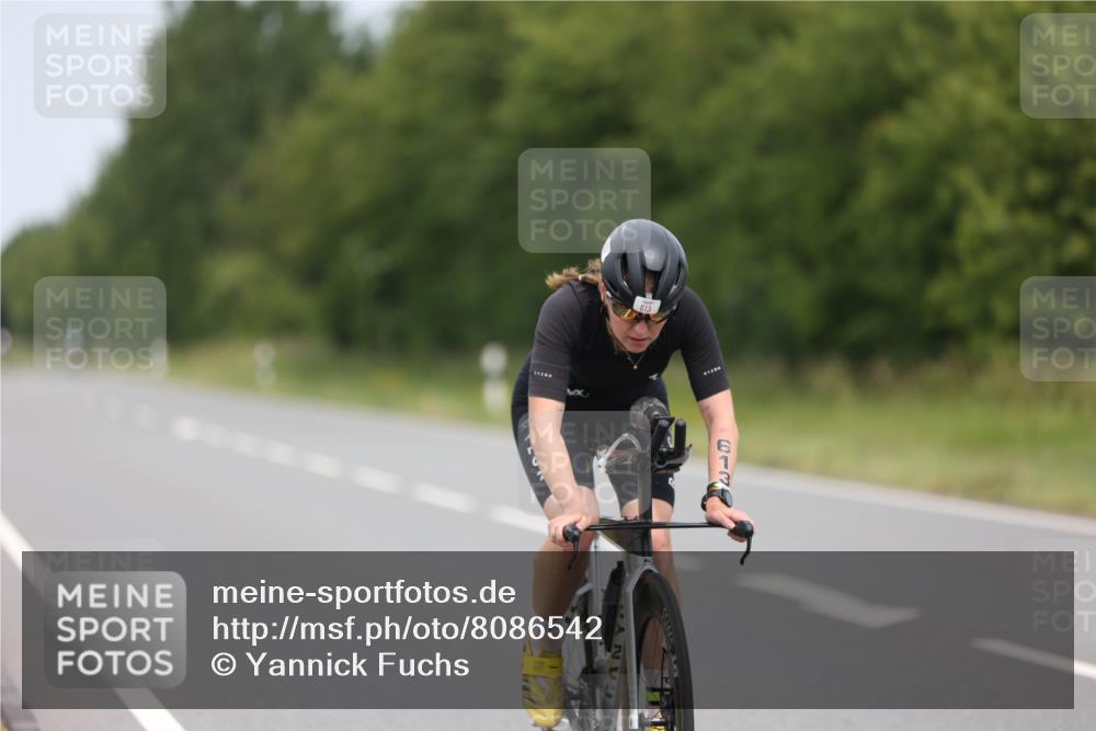 22.06.2025 - Viking Triathlon Yannick Fuchs http://msf.ph/oto/8086542 22.06.2025 12:44:58 Radfahren 62, 199, 328, 613 meine-sportfotos.de