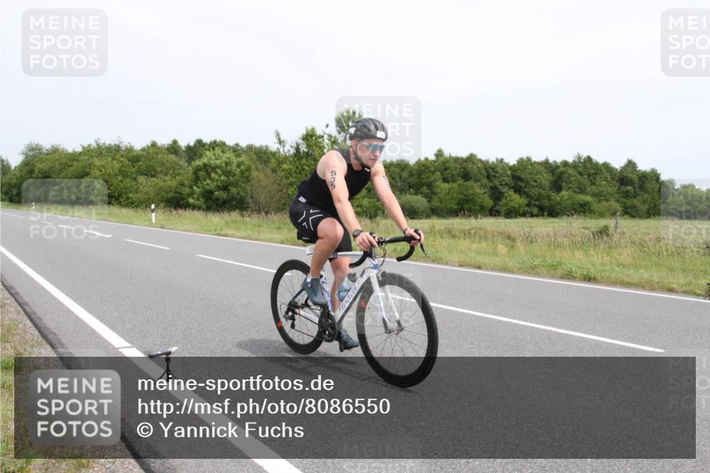 22.06.2025 - Viking Triathlon Yannick Fuchs http://msf.ph/oto/8086550 22.06.2025 13:16:26 Radfahren 470, 535 meine-sportfotos.de