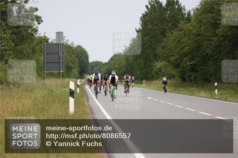 22.06.2025 - Viking Triathlon Yannick Fuchs http://msf.ph/oto/8086557 22.06.2025 12:45:26 Radfahren 147, 255, 357, 515, 535, 611 meine-sportfotos.de