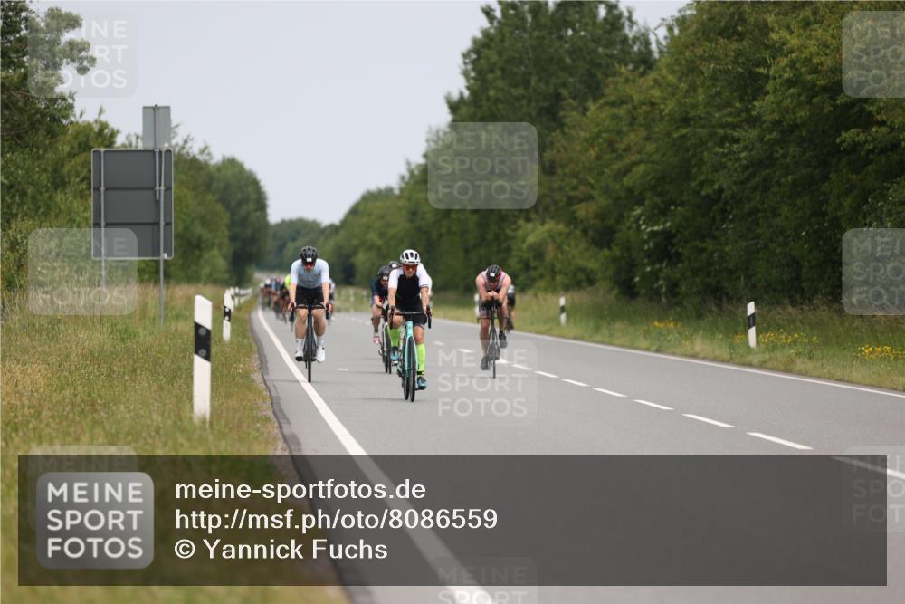 22.06.2025 - Viking Triathlon Yannick Fuchs http://msf.ph/oto/8086559 22.06.2025 12:45:29 Radfahren 147, 255, 357, 395, 515, 535, 611 meine-sportfotos.de
