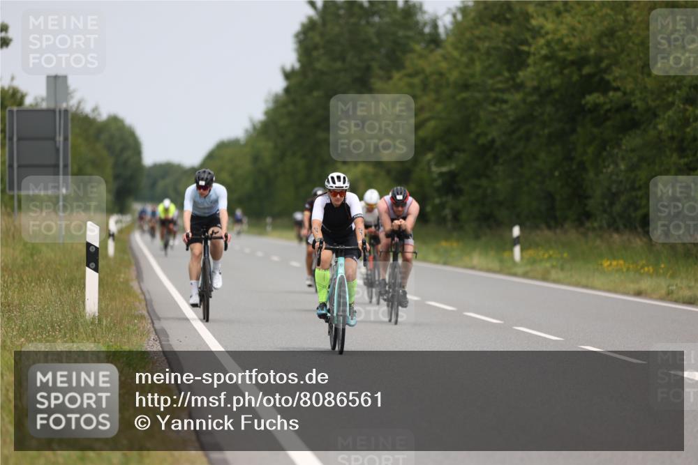 22.06.2025 - Viking Triathlon Yannick Fuchs http://msf.ph/oto/8086561 22.06.2025 12:45:31 Radfahren 147, 255, 357, 395, 515, 535, 611 meine-sportfotos.de