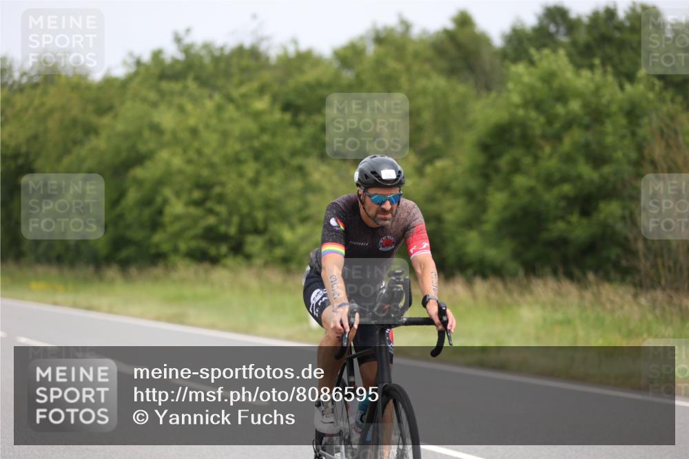 22.06.2025 - Viking Triathlon Yannick Fuchs http://msf.ph/oto/8086595 22.06.2025 12:45:37 Radfahren 147, 225, 255, 278, 312, 357, 395, 491, 515, 535, 611 meine-sportfotos.de