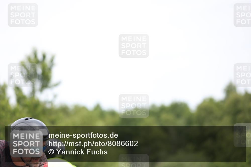 22.06.2025 - Viking Triathlon Yannick Fuchs http://msf.ph/oto/8086602 22.06.2025 12:45:38 Radfahren 147, 225, 255, 278, 312, 357, 395, 491, 515, 535, 611 meine-sportfotos.de