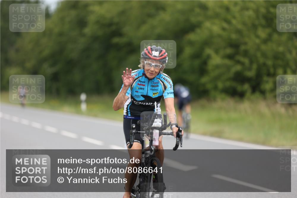 22.06.2025 - Viking Triathlon Yannick Fuchs http://msf.ph/oto/8086641 22.06.2025 12:45:51 Radfahren 98, 190, 350, 644 meine-sportfotos.de