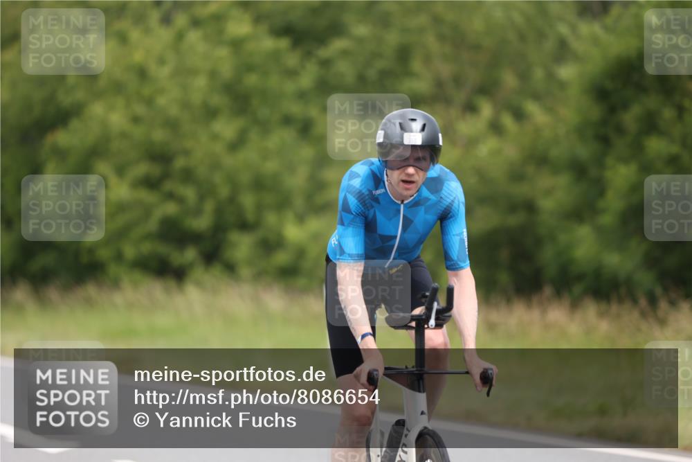 22.06.2025 - Viking Triathlon Yannick Fuchs http://msf.ph/oto/8086654 22.06.2025 12:45:52 Radfahren 98, 190, 350, 644 meine-sportfotos.de