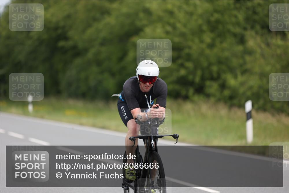 22.06.2025 - Viking Triathlon Yannick Fuchs http://msf.ph/oto/8086666 22.06.2025 12:45:56 Radfahren 98, 190, 350, 644 meine-sportfotos.de